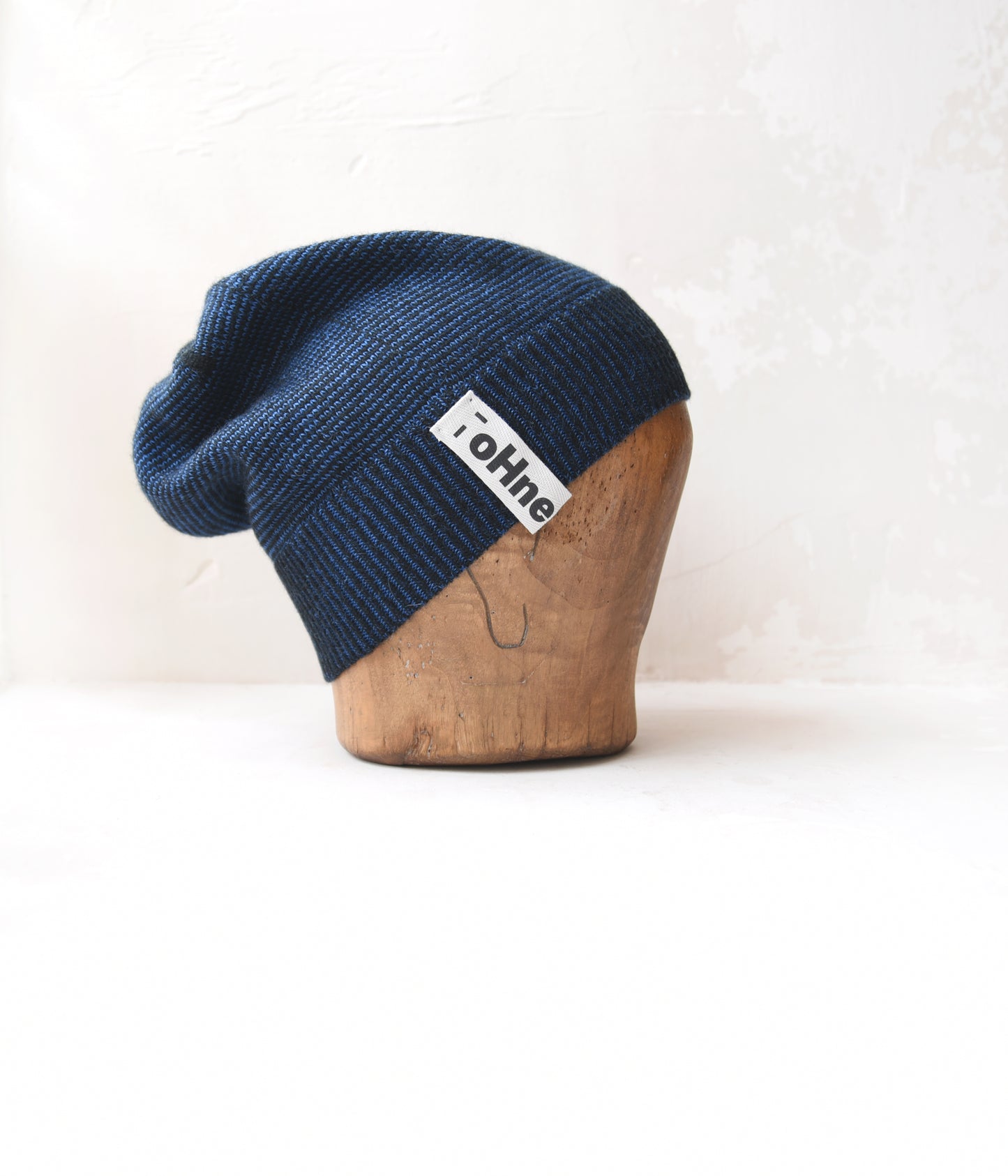 Blue – two/Black