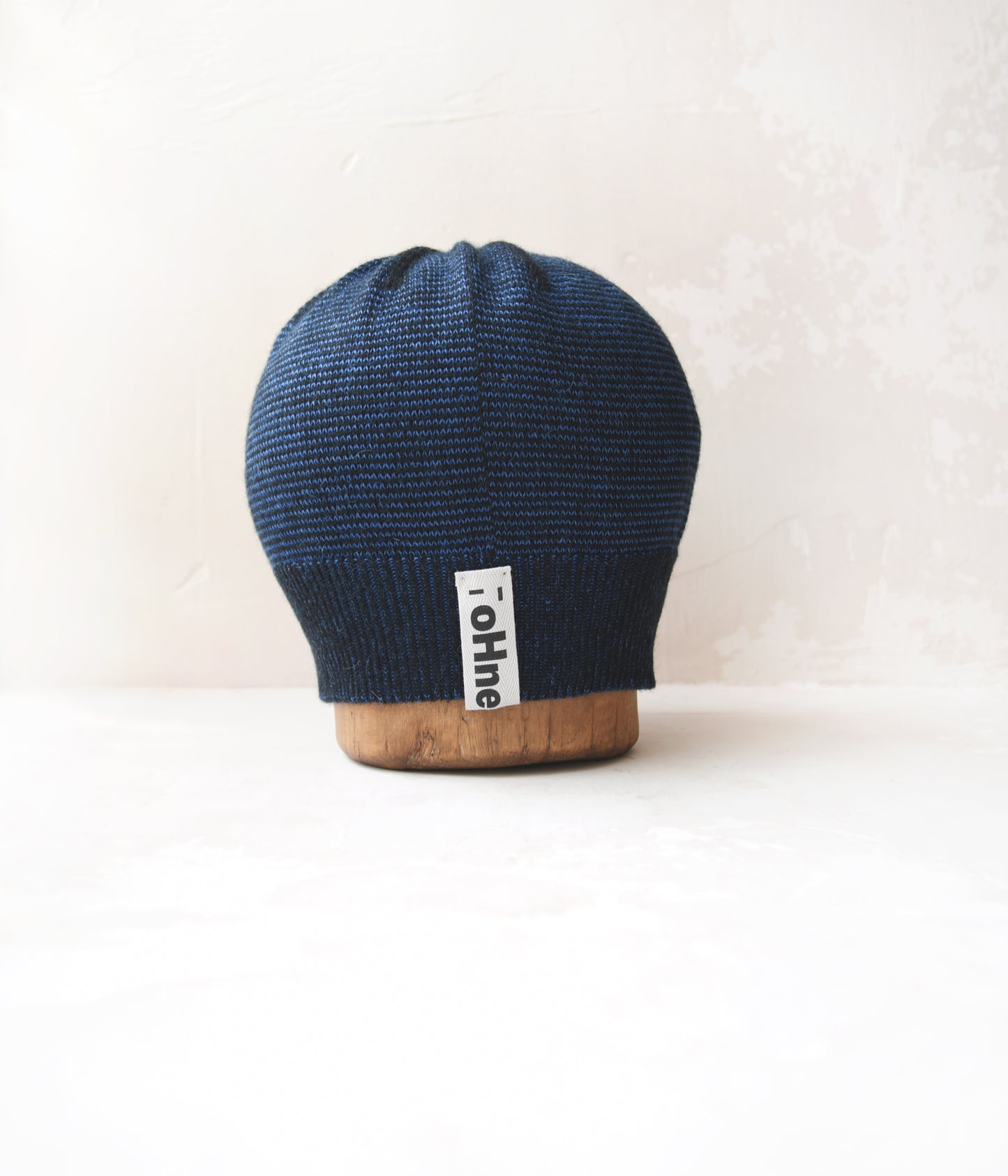 Blue – two/Black