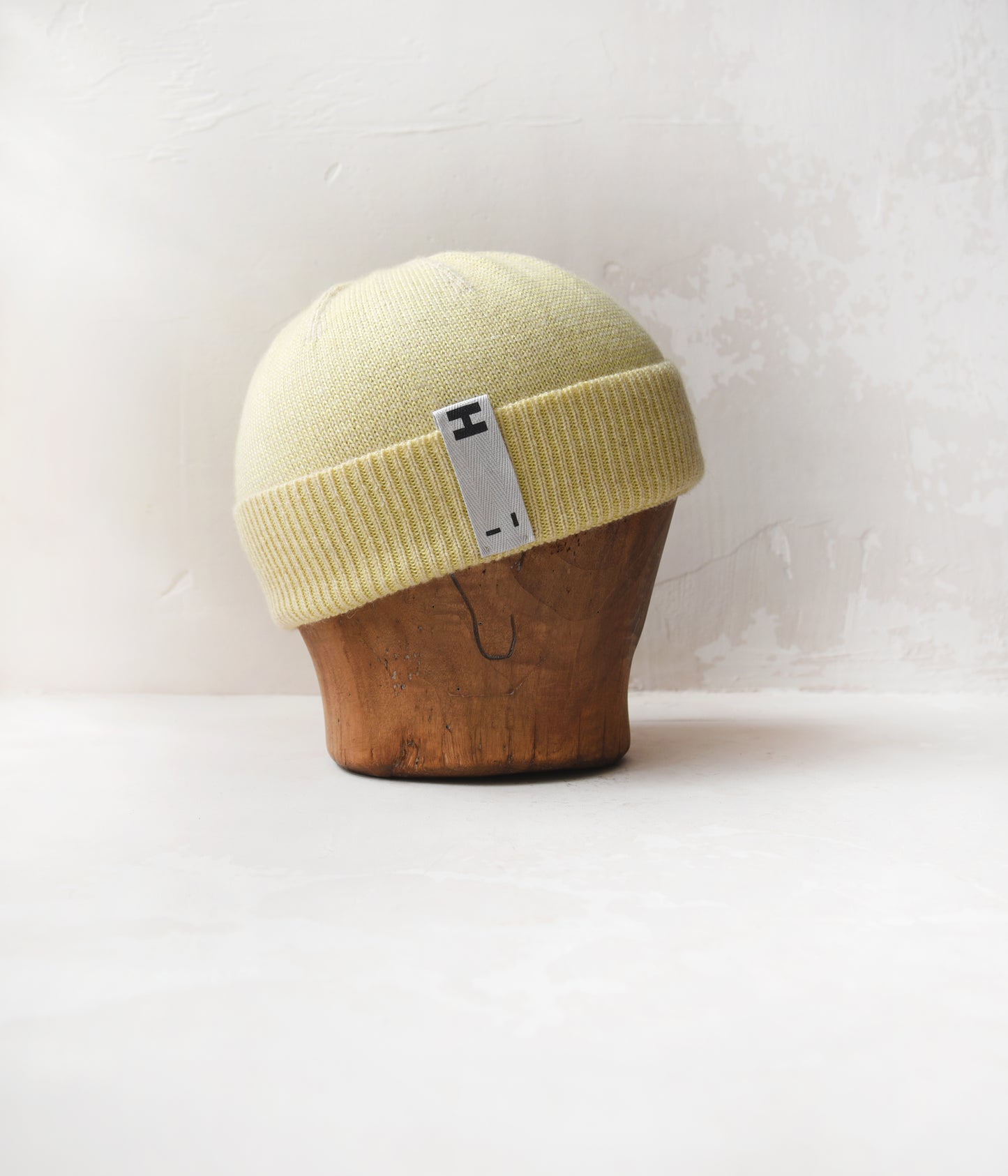 oH – Yellow/Sand